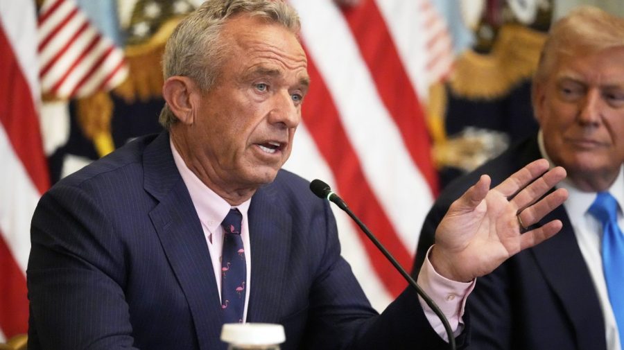 RFK JR. Attacks retro vaccine recommendations in pediatric groups