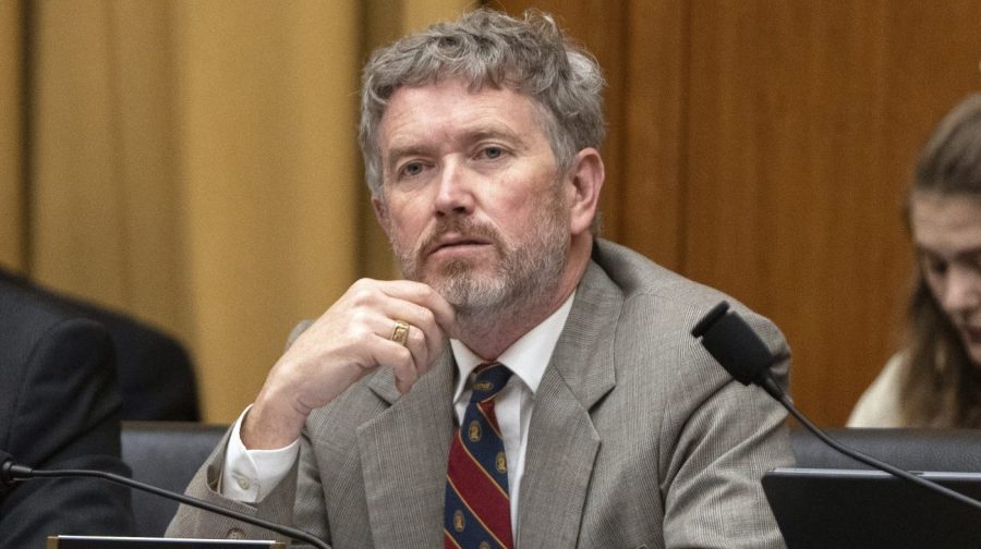 Massie Files Petition to force the vote on Epstein openings