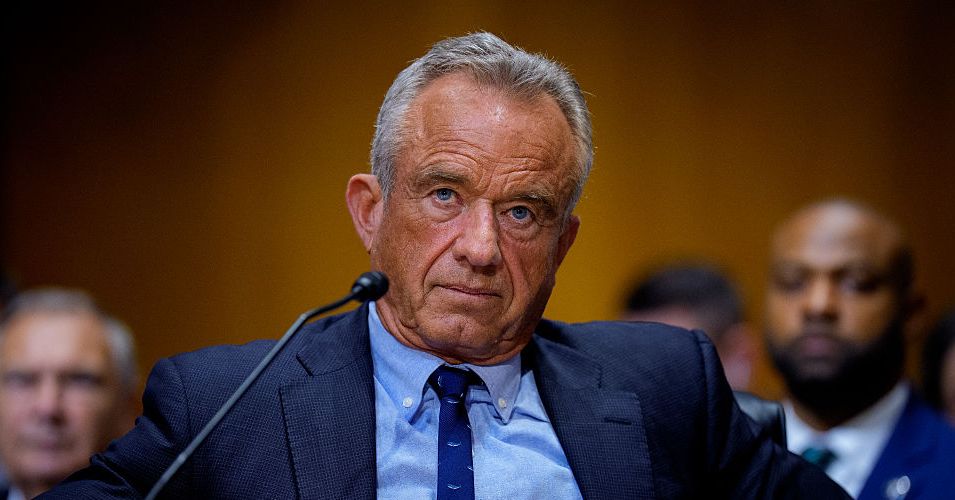 The RFK Jr. vaccination panel votes its own proposal to demand ordinances for COVVI-19 shots